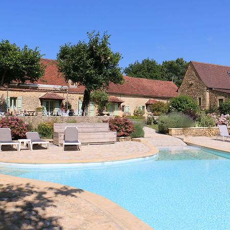 Hotel De La Ferme Lamy Meyrals Exterior foto