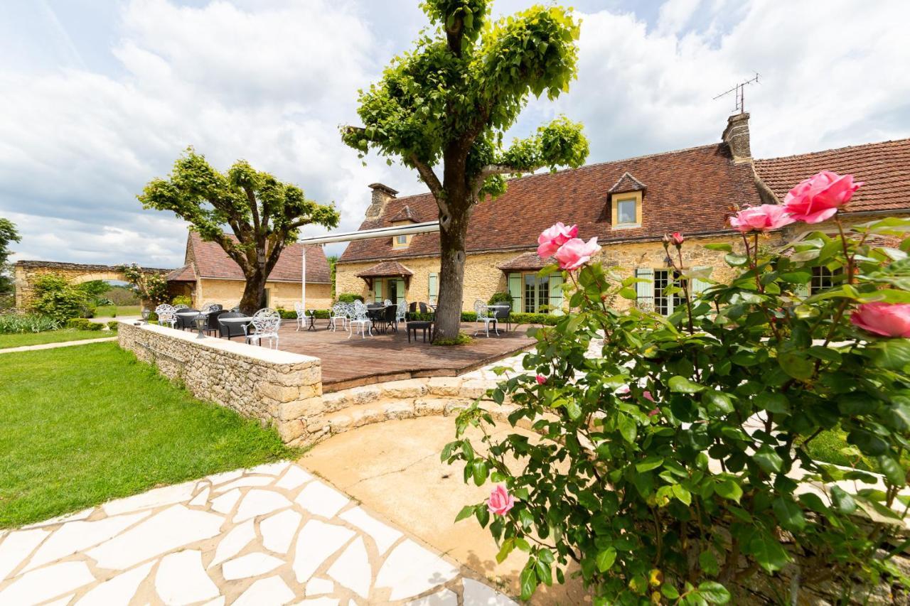 Hotel De La Ferme Lamy Meyrals Exterior foto