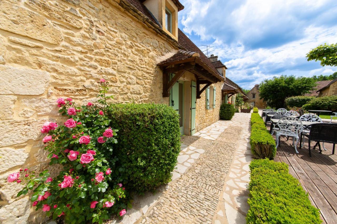 Hotel De La Ferme Lamy Meyrals Exterior foto