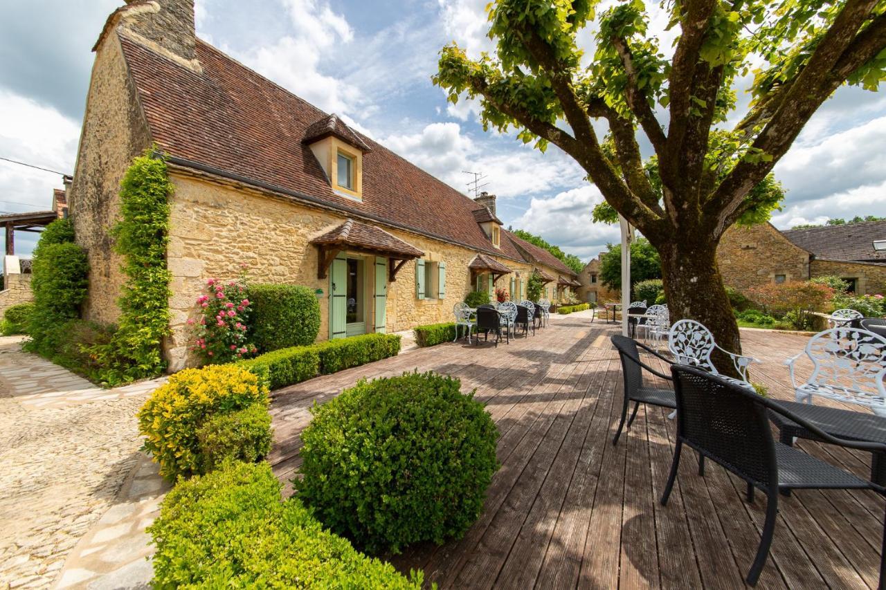 Hotel De La Ferme Lamy Meyrals Exterior foto